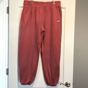 Nike sportswear essential collection fleece pants